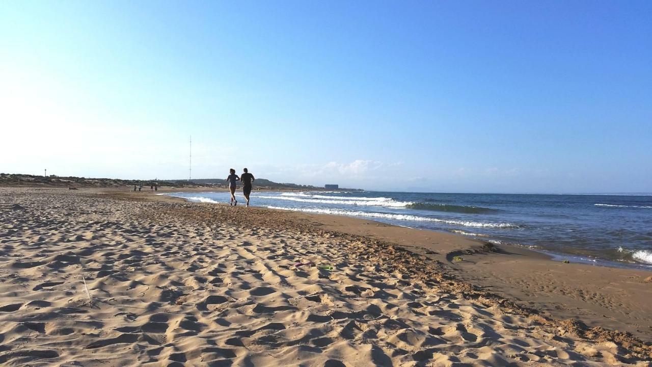 Urbanizacion Puerto Romano - Playa Ла Мата Екстериор снимка